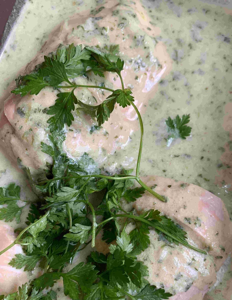 Emincé de poulet sauce au cerfeuil, légume de saison et riz complet - Lundi