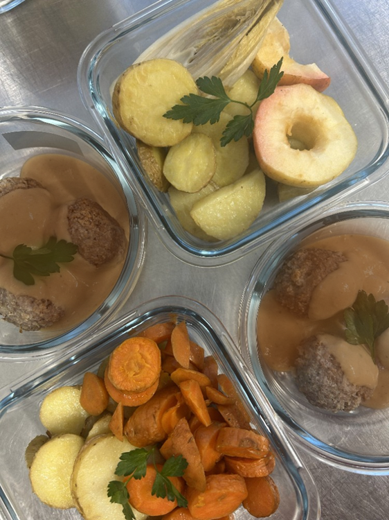 Boulettes sauce liégeoise, légumes de saison et PDT rôties - Lundi